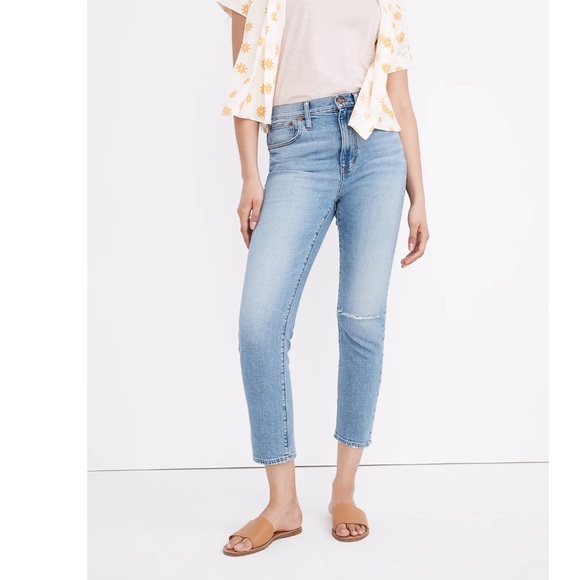 Madewell The Petite High-Rise Slim Boyjean in Summit Wash: Summerweight Edition - Picture 2 of 8